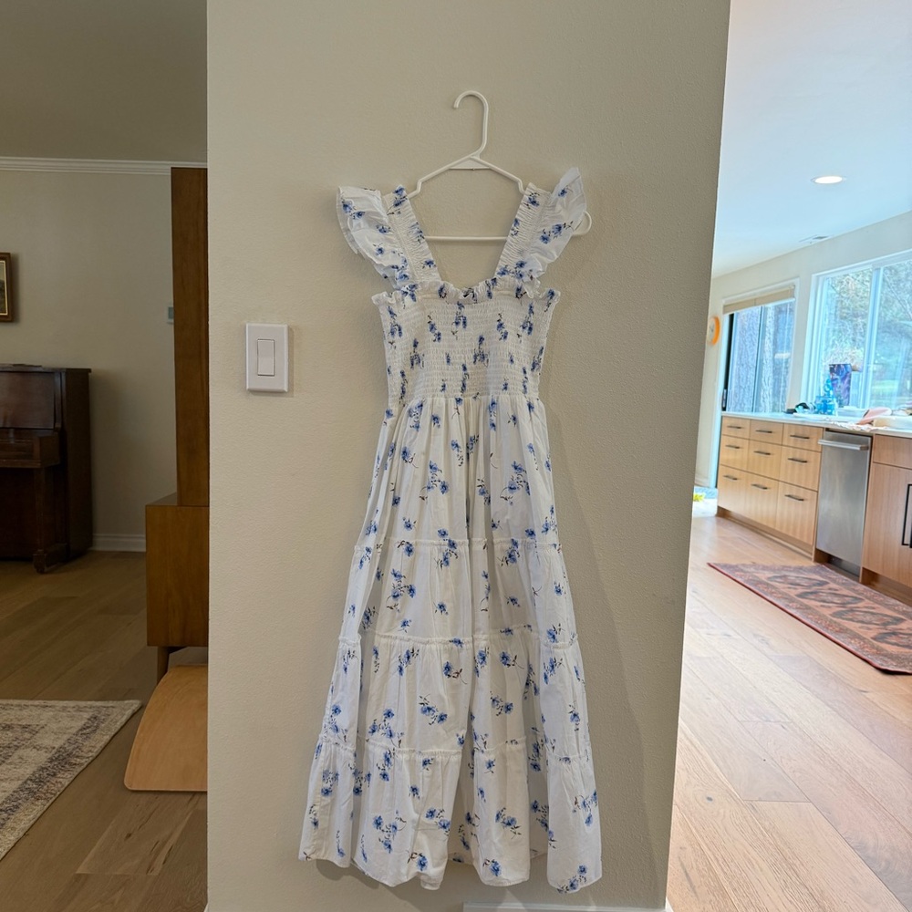 Quince Floral White and Blue Flutter Sleeve Smocked Woman’s Dress